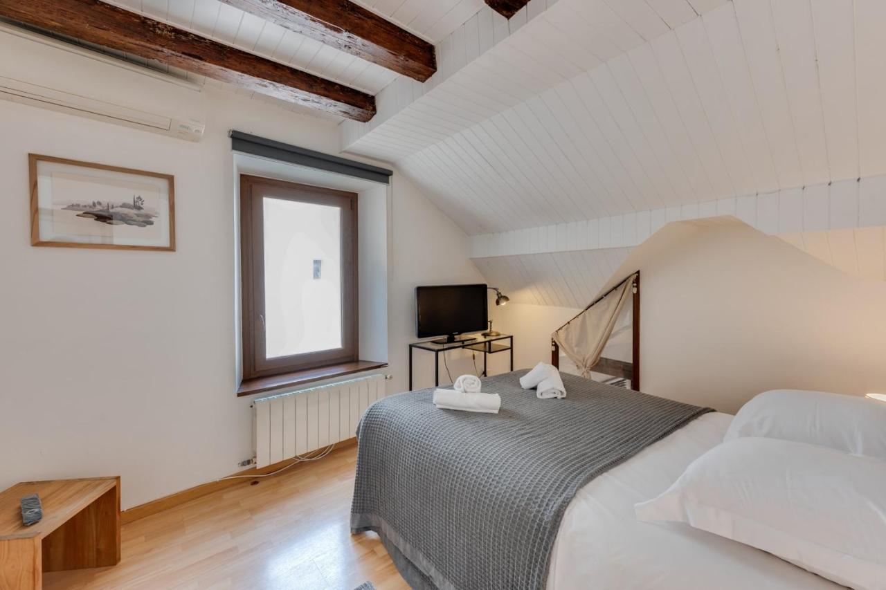 Le Triplex Carnot - Apartment With Air Conditioning For 5 People อานซี ภายนอก รูปภาพ
